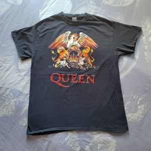 ⭐️QUEEN T-Shirt⭐